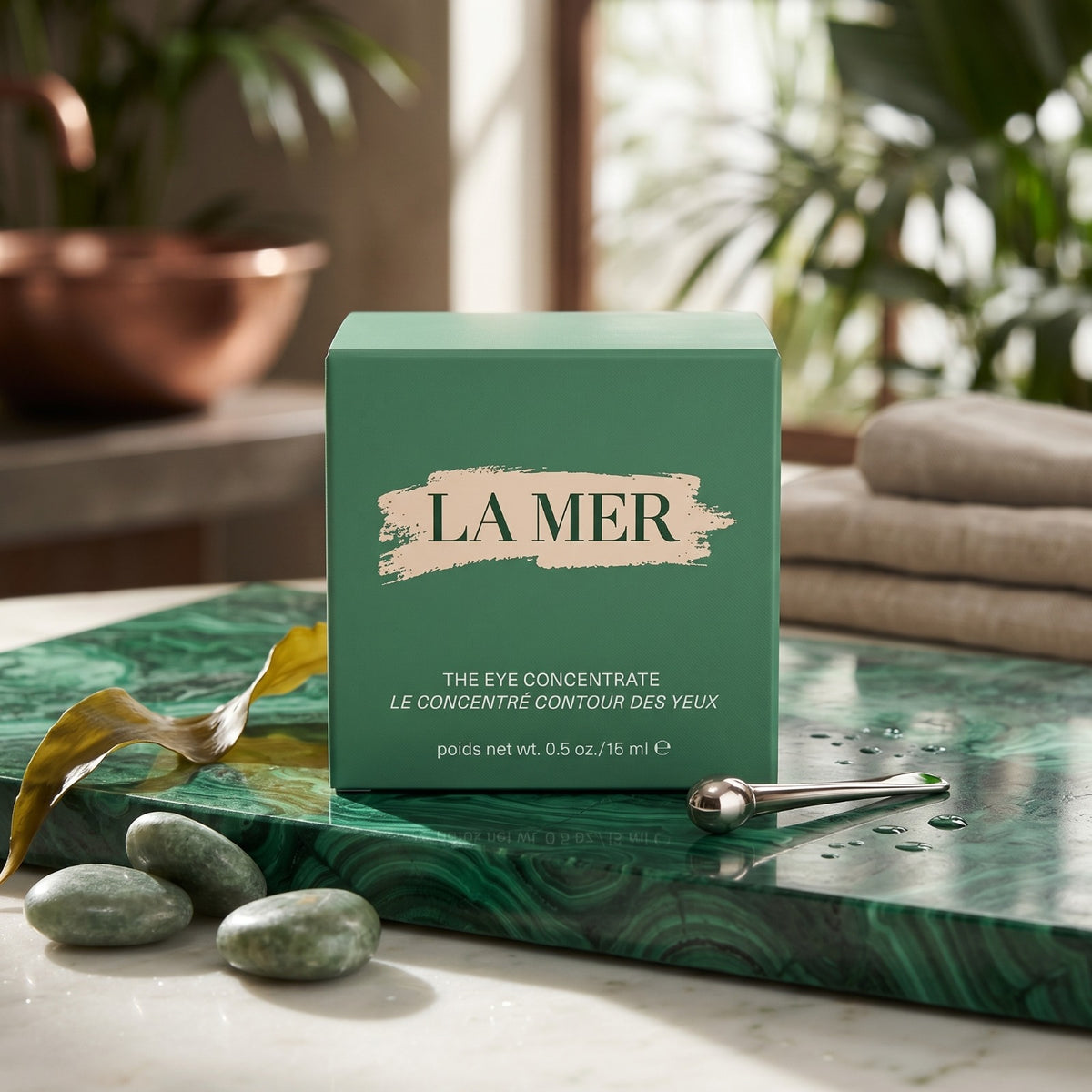 La Mer The Eye Concentrate, La Mer Eye Cream, La Mer Eye Concentrate 15ml, La Mer 0.5 oz, luxury eye cream, La Mer skincare, eye moisturizer, anti aging eye cream, premium eye treatment, luxury skincare, eye care cream